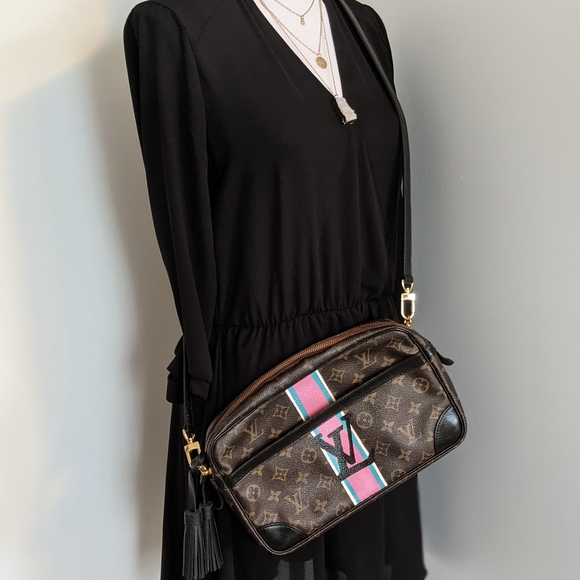 ✅PRICE DROP✅Louis Vuitton Crossbody - Picture 3 of 11